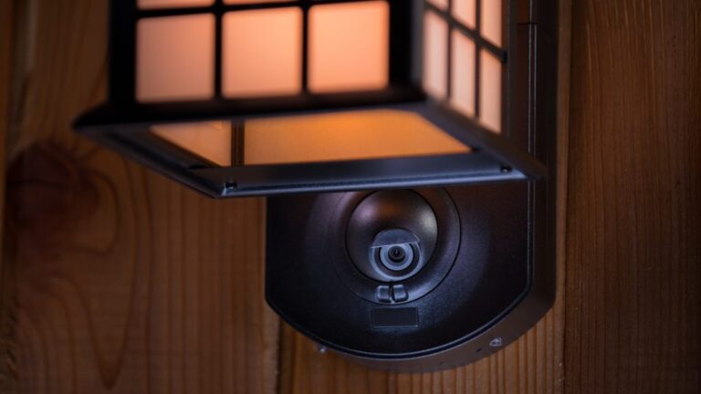 Maximus Security Light with Camera A Smart Way to Protect Your Home